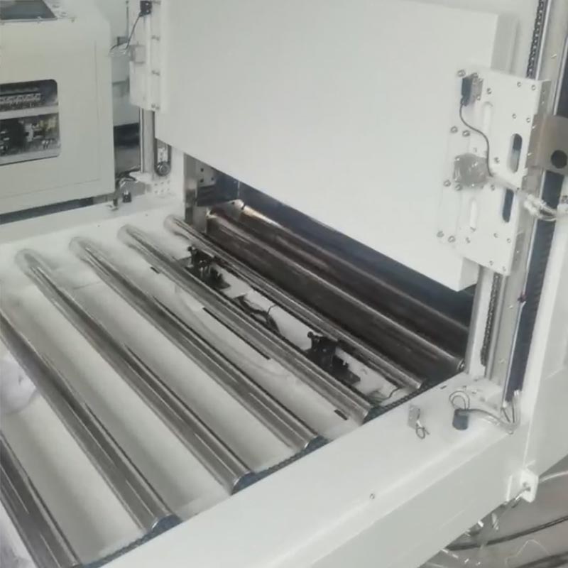 Tunneloven met rollenbaan